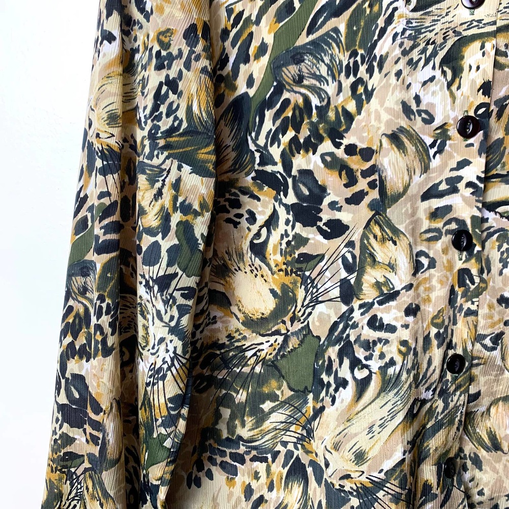 UNIQUE Vintage 80s Jaguar/Cheetah Animal Print New Editions Button Down- 8